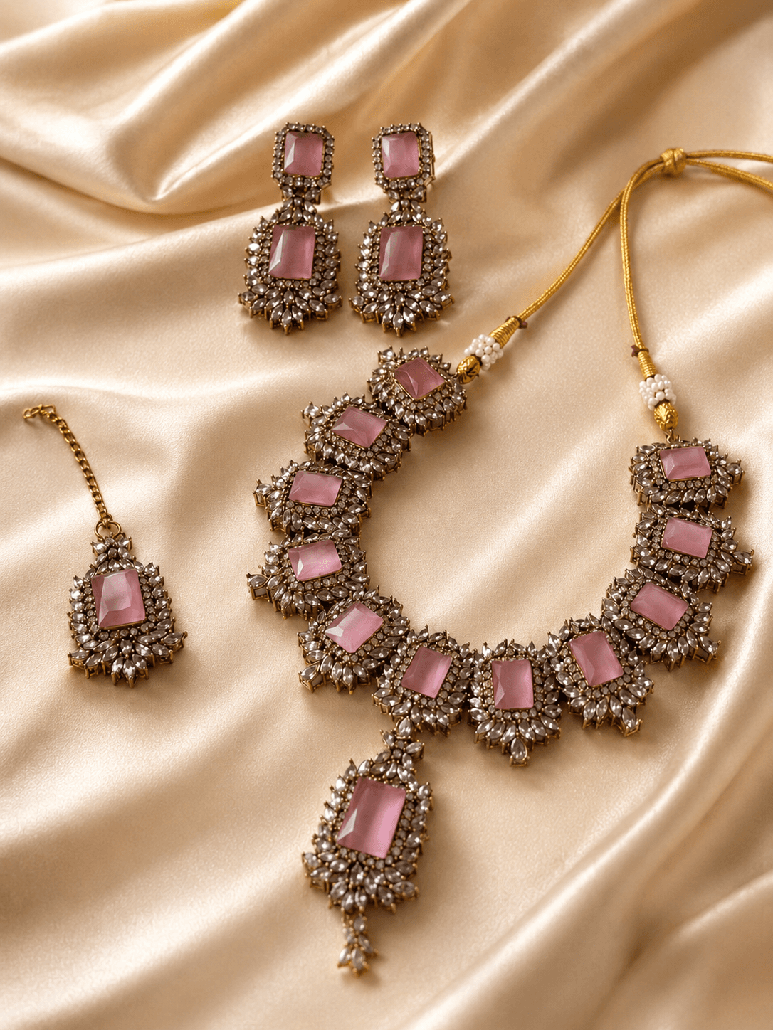 Gulabi Kundan Set