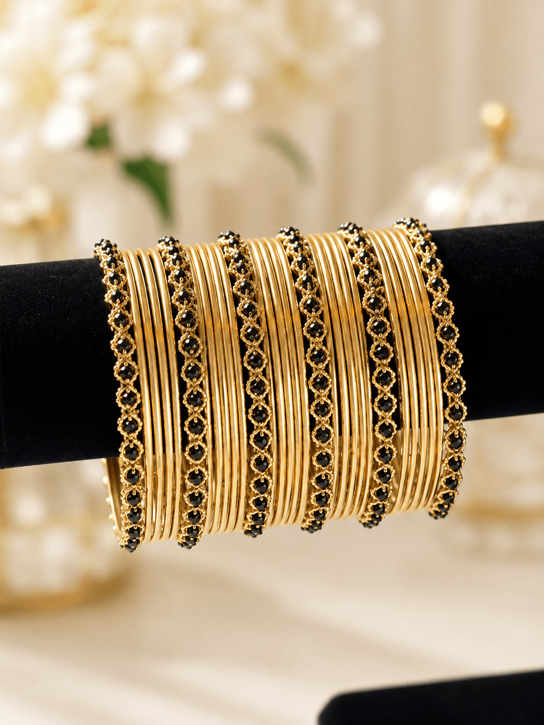 Siyah Gold Bangle Set